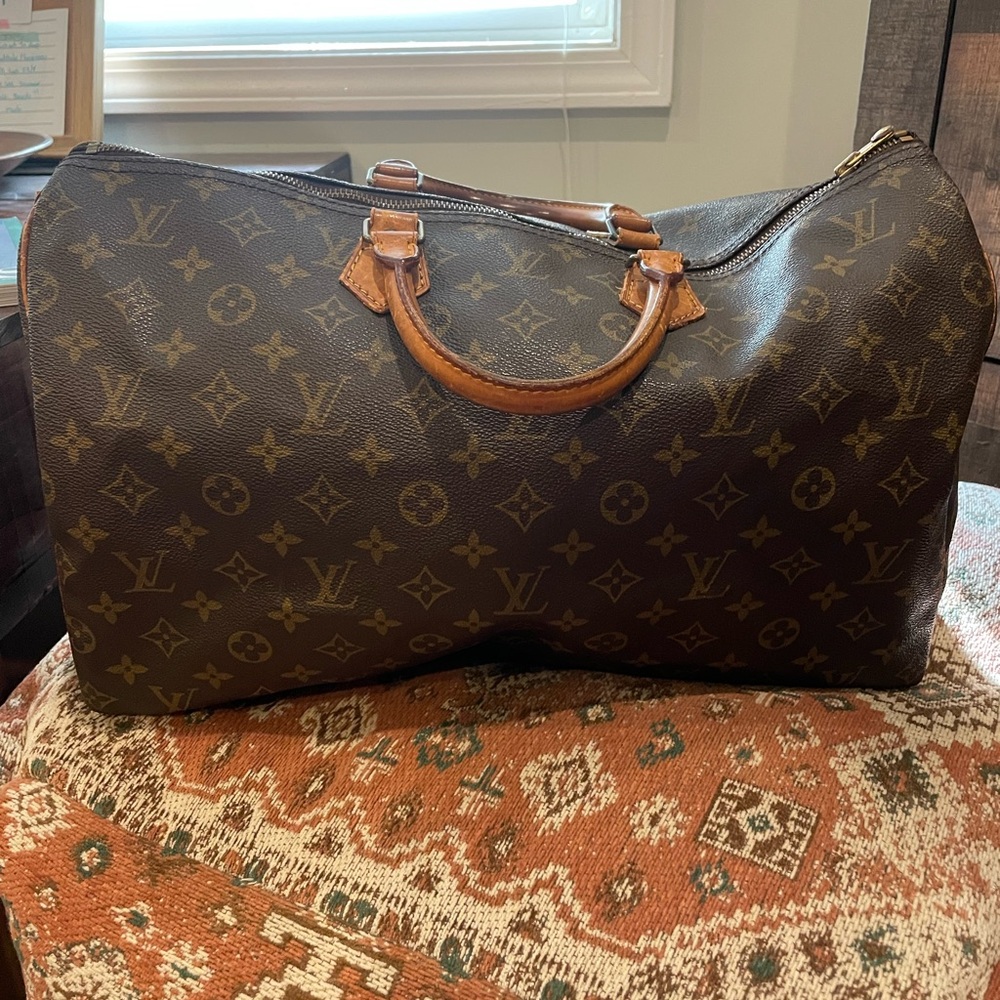 Authentic Louis Vuitton speedy GM